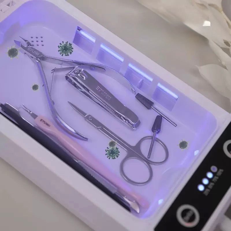 Boîte pour stérilisation UV