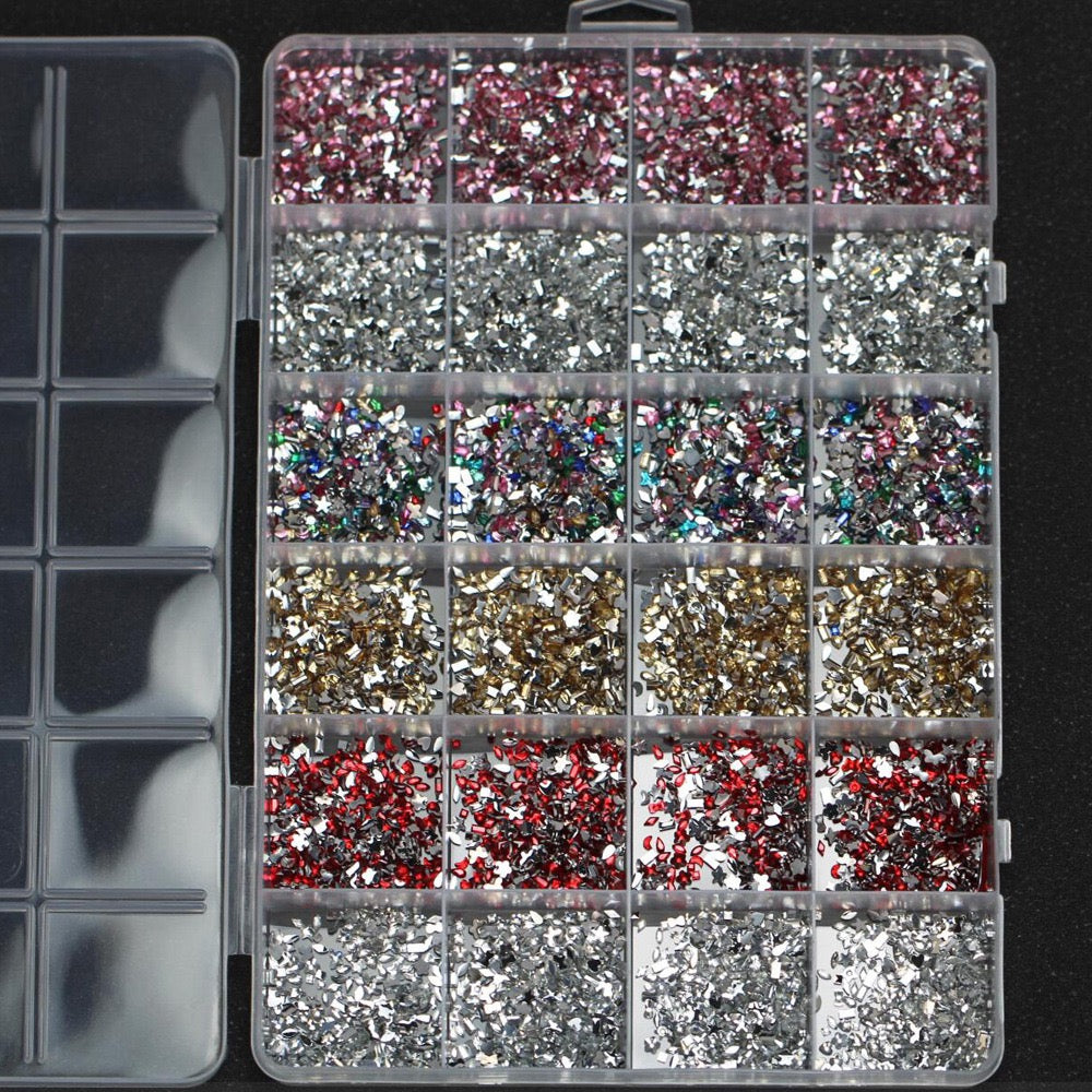 Strass et décorations - boîte mix 24 compartiments